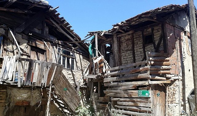 Osmangazi’de Metruk Binalar Yıkılarak Güvenlik Sağlanıyor