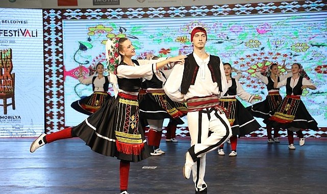 İnegöl’de Kültür Sofrası Kuruldu: 10 Ülkenin Temsilcileri Aynı Masada Buluştu