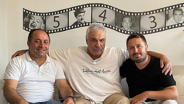 Halil Ergün ve Genç Sanatçılar Etiler’de Buluştu