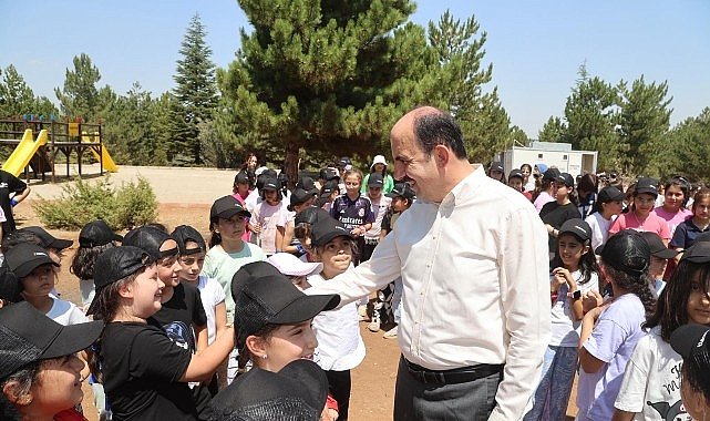 Başkan Altay Genç KOMEK Kampında Çocuklarla Buluştu