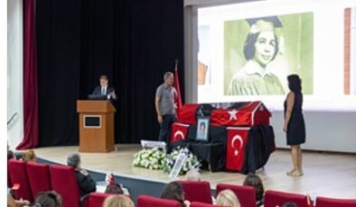 Başkan Tugay, Hocası Emel Tümbay’ı Son Yolculuğuna Uğurladı