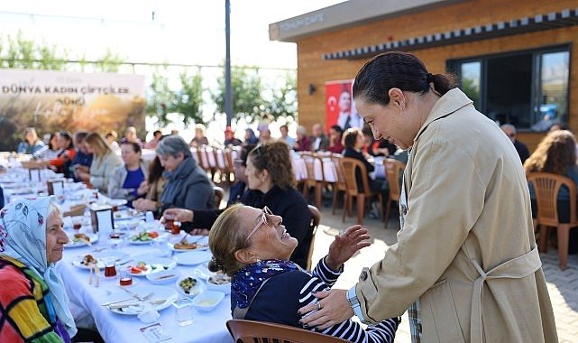 Efes Selçuk’ta Kadın Çiftçiler Günü Kutlaması ve Üretici Pazarı Müjdesi