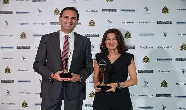 Jolly, Stevie Ödülleri’nde İki Bronz Madalya Kazandı