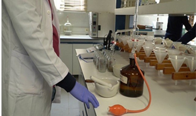 İzmir’de Çiftçilere Toprak Analizi Eğitimi Başladı