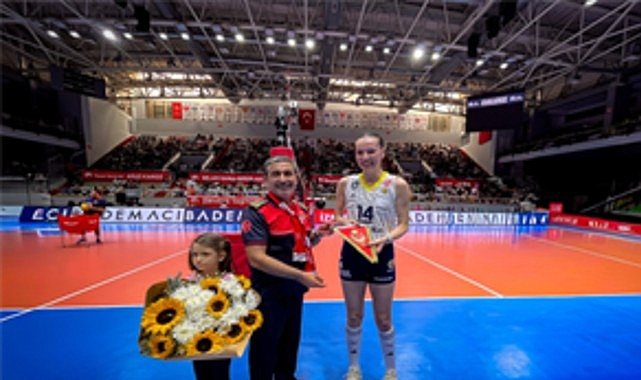 Voleybol Takımlarından İtfaiye Ekiplerine Anlamlı Teşekkür