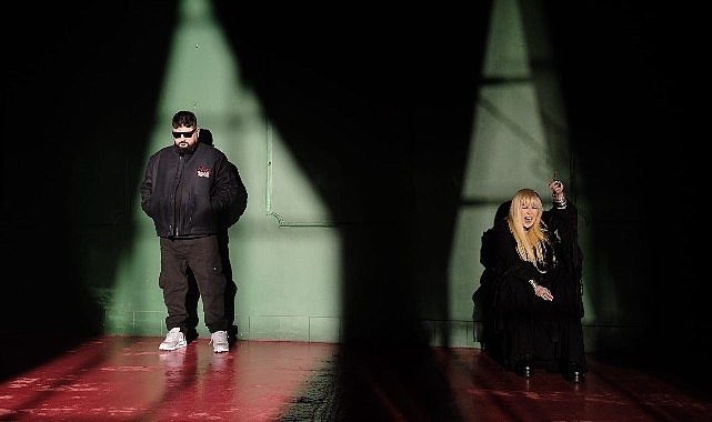 Zerrin Özer ve Eypio’dan “İtirazım Var” ile Tarihi Düet